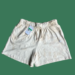 Nike Plus Size Women's Loose Fit Mid Rise Short Size XL SKU#C24192